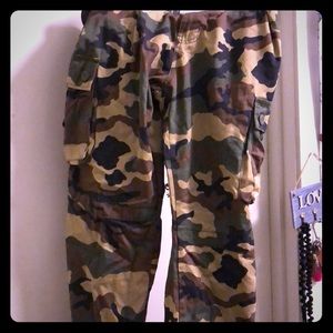 Thick Camo Pants Never Worn